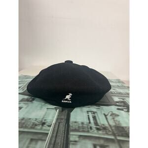 Kangol Pumpkin Beret - Breathable Mesh Classic Versatile Black Cap